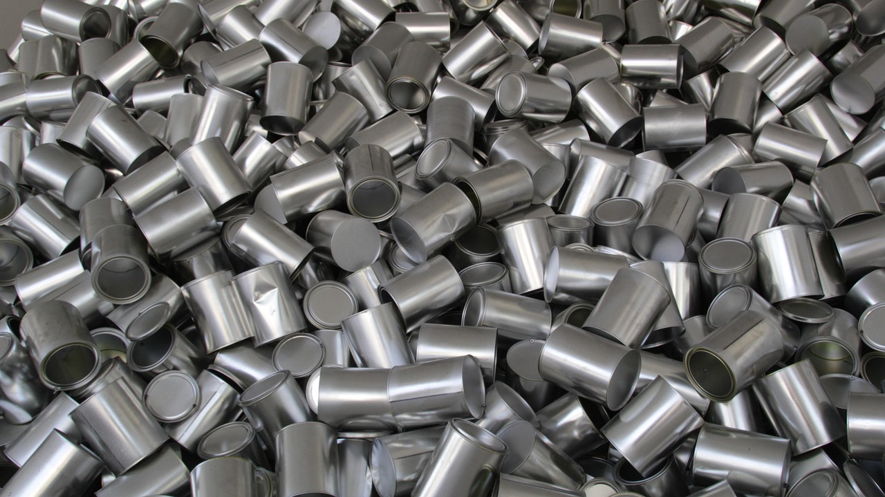 découvrez nos nez de marche en aluminium, durables et antidérapants, idéals pour sécuriser et embellir vos escaliers.