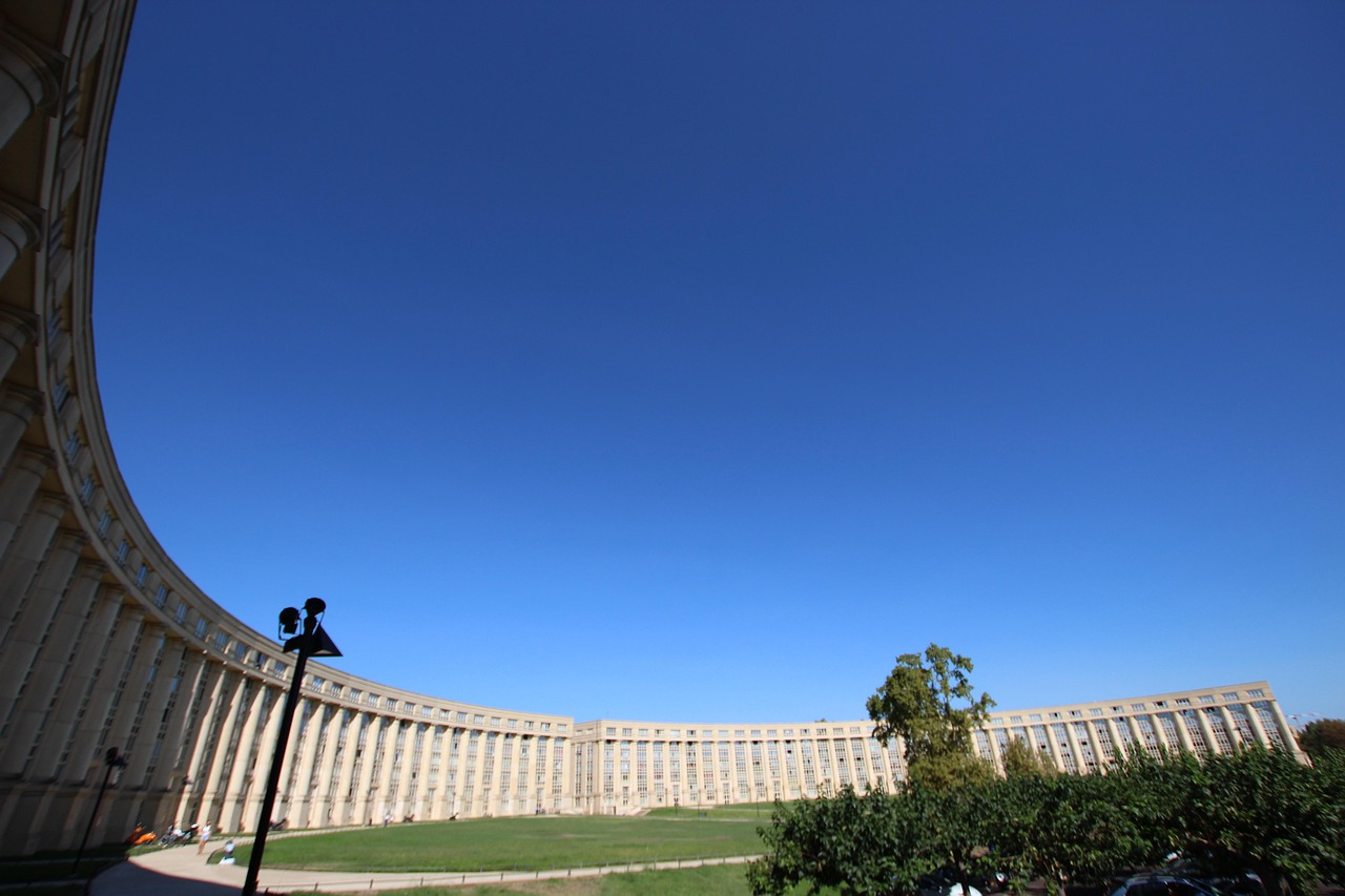 expert en rédaction web à montpellier, je vous aide à créer des contenus optimisés pour améliorer votre visibilité en ligne et attirer plus de clients.